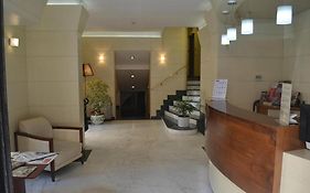 Crosti Hotel